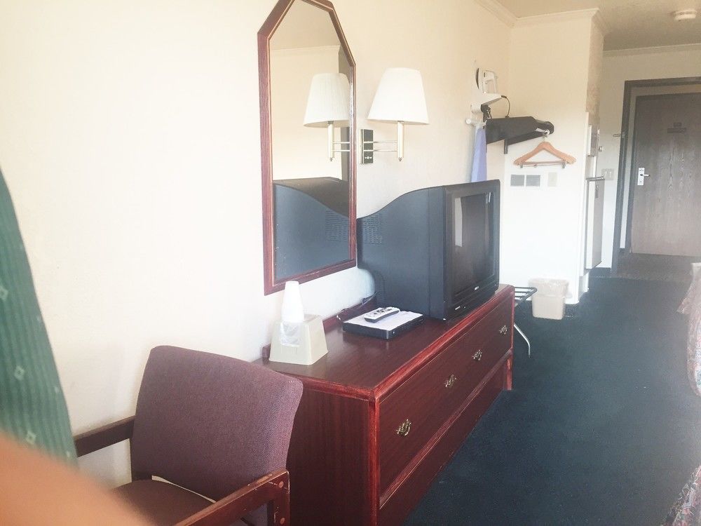Motel 6 Portland, In Ngoại thất bức ảnh
